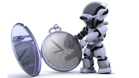 Home 4 time robot Kirsty Pargeter alamy 2iQUkT