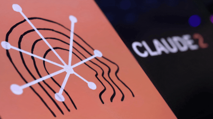 Claude Flaw Automatically Sends Malicious Prompts to AI Agents 3 claude RalfLiebhold Alamy jXufhb
