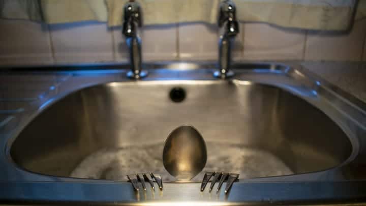 Sink Des Green Getty